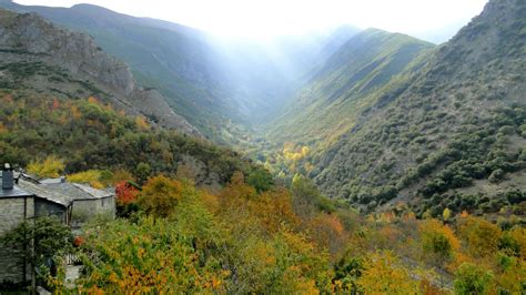 el valle del silencio leon|Ruta por el Valle del Silencio (el Bierzo)